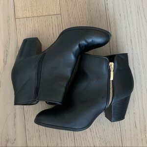 Macy’s Style & Co Black Booties Size 8.5